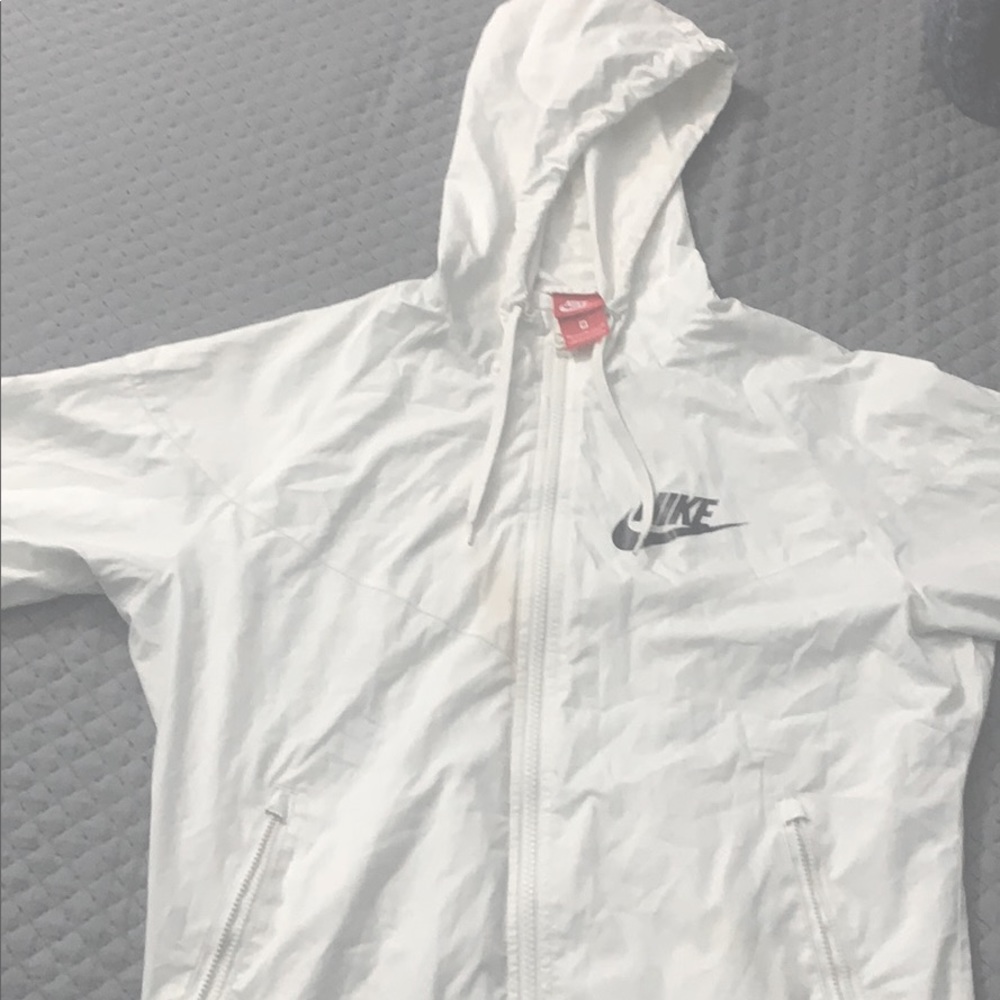 White Nike windbreaker